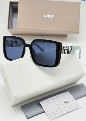 Набор солнцезащитные очки, коробка, чехол + салфетки 21156373
