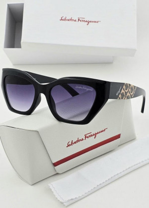 Набор солнцезащитные очки, коробка, чехол + салфетки 21175604