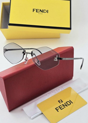 Набор солнцезащитные очки, коробка, чехол + салфетки #21177989