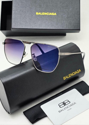 Набор солнцезащитные очки, коробка, чехол + салфетки 21185233