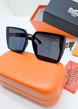 Набор солнцезащитные очки, коробка, чехол + салфетки 21189564