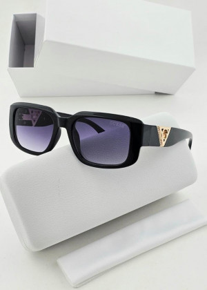 Набор солнцезащитные очки, коробка, чехол + салфетки 21191521