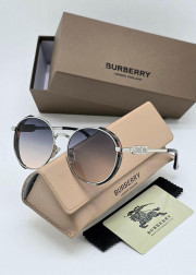 Набор женские солнцезащитные очки, коробка, чехол + салфетки