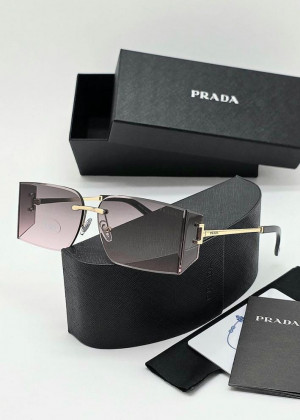 Набор женские солнцезащитные очки, коробка, чехол + салфетки 22931069