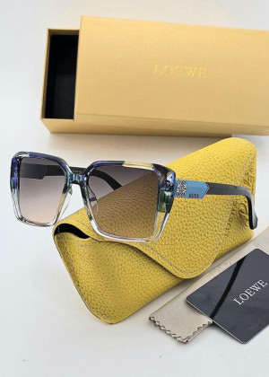 Набор женские солнцезащитные очки, коробка, чехол + салфетки 22931139