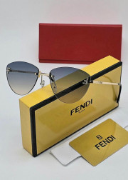 Женские солнцезащитные очки