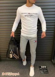 Спортивный костюм