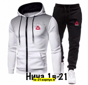 Спортивный костюм 22950259