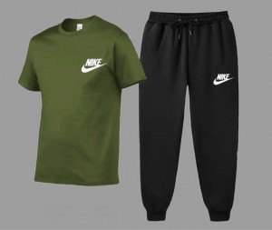 Спортивный костюм 22952520