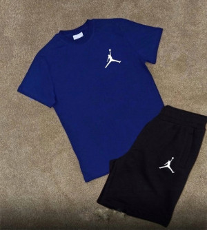 Спортивный костюм 22967187