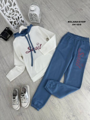 Спортивный костюм