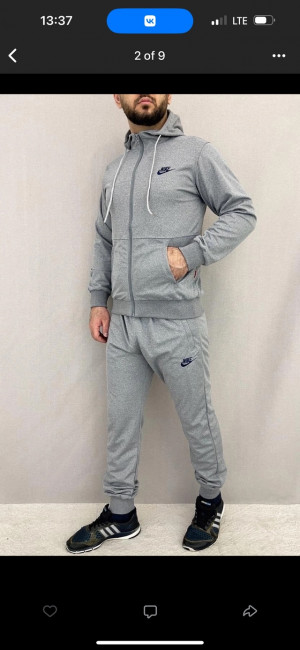 Спортивный костюм 22979394