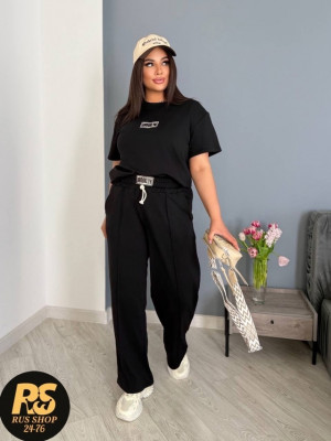 Спортивный костюм 22979675