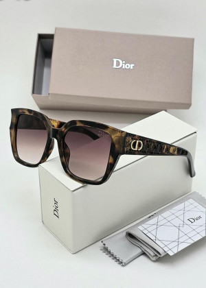 Набор женские солнцезащитные очки, коробка, чехол + салфетки 22986173