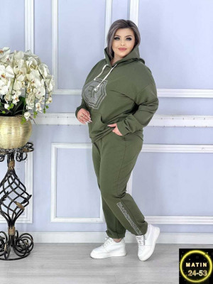 Спортивный костюм 22996614