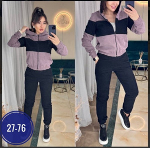 Спортивный костюм 22999611