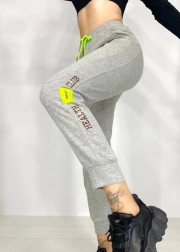 Спортивные брюки