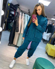 Спортивный костюм