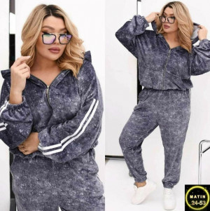 Спортивный костюм 23047852