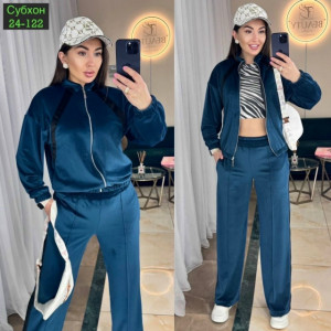 Спортивный костюм 23054532