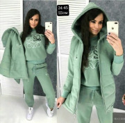 Спортивный костюм