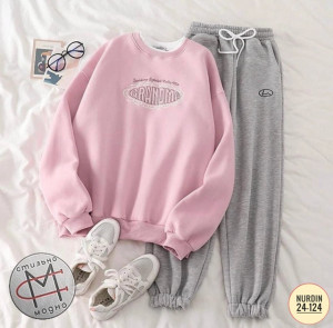 Спортивный костюм 23057643