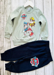 Спортивный костюм