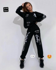 Спортивный костюм