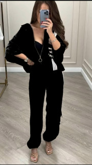 Спортивный костюм