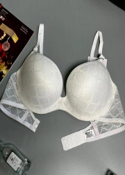 Бюстгальтер