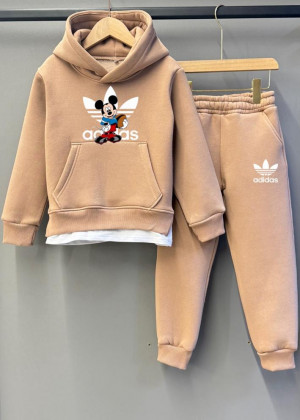 Спортивный костюм 23094481