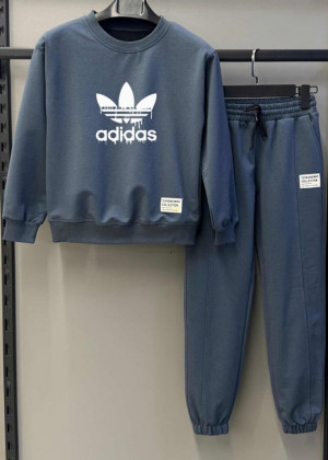 Спортивный костюм 23094515