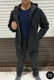 Спортивный костюм