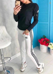 Спортивный костюм