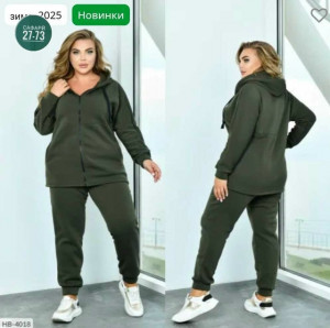 Спортивный костюм 23139343