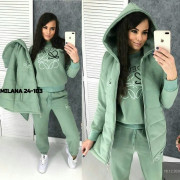 Спортивный костюм