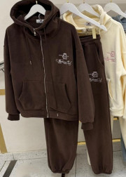 Спортивный костюм