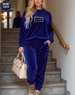 Спортивный костюм 23156498