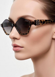 Набор женские солнцезащитные очки, коробка, чехол + салфетки