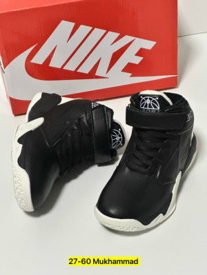 Кроссовки #23235611