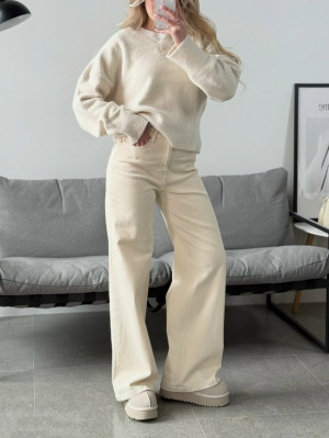 Джинсы #23237344