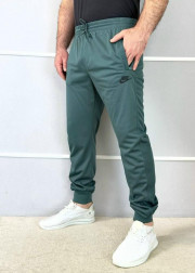 Спортивные брюки