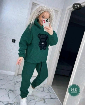 Спортивный костюм #23283935