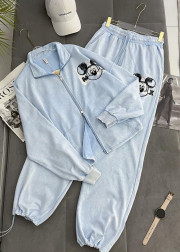 Спортивный костюм