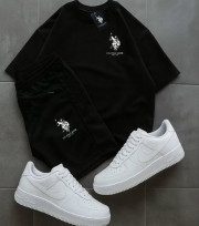 Спортивный костюм