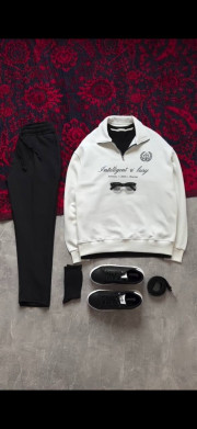 Спортивный костюм