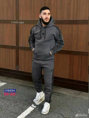 Спортивный костюм