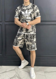 Спортивный костюм