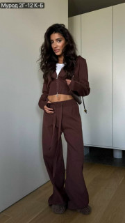 Спортивный костюм