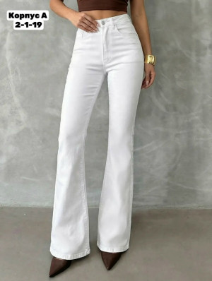 Джинсы #23334560